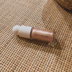 Rare beauty highlighter